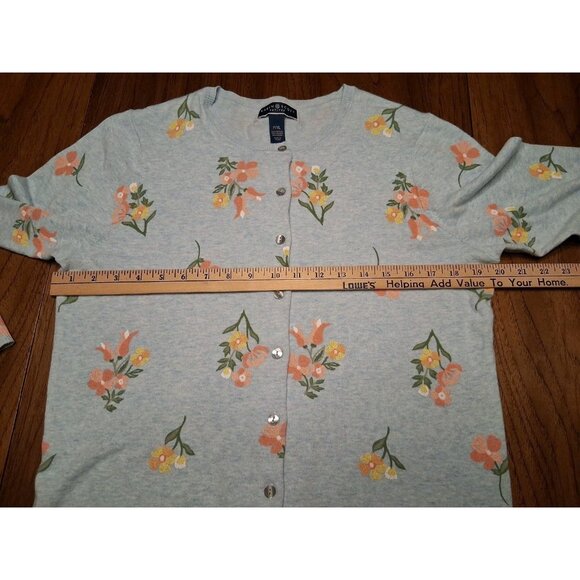 Karen Scott Cardigan Size Petite XL Blue w/Flowers Sweater Button Grannycore - Picture 8 of 10